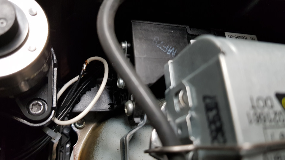 Фото в бортжурнале Audi A6 Avant (C6). Запчасти на фото: 15B695