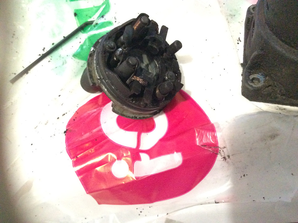 Течь антифриза через дополнительную помпу печки. — BMW 5 series (E39 ...