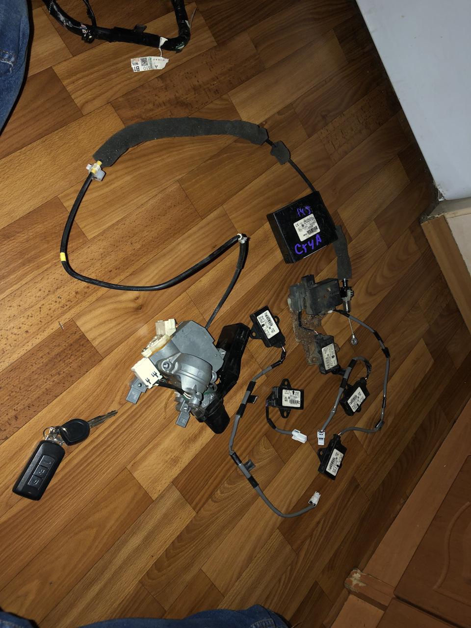 Снятие обшивки крыши W210 (дорест, седан, люк) » Драйв - всё про авто