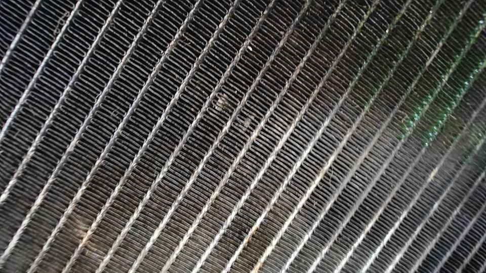 Потек радиатор кондиционера — Chevrolet Captiva (1G), 2,2 л, 2013 года ...