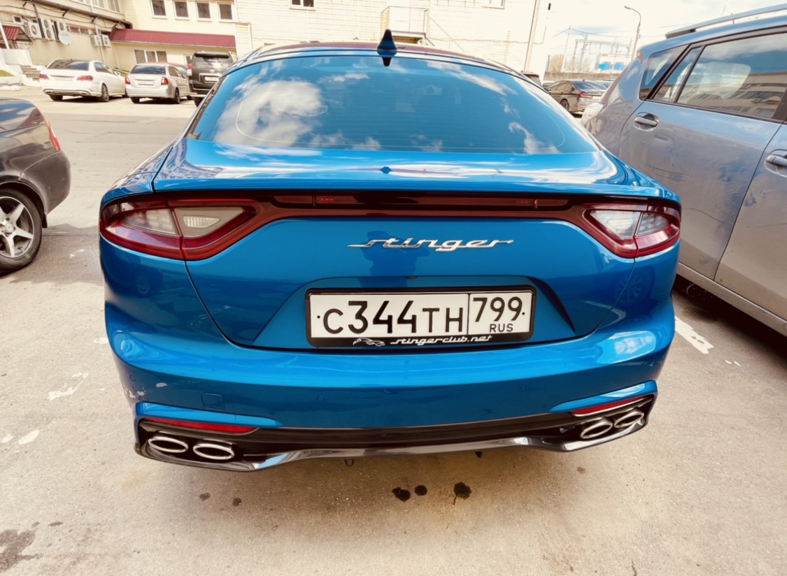 Замена шильдов и номера без флага — KIA Stinger, 2 л., 2019 года ...