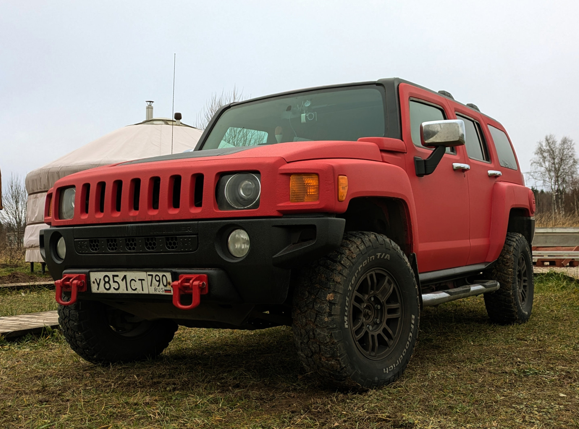HUMMER H3 в красный раптор — Hummer H3, 3,5 л, 2006 года | стайлинг ...