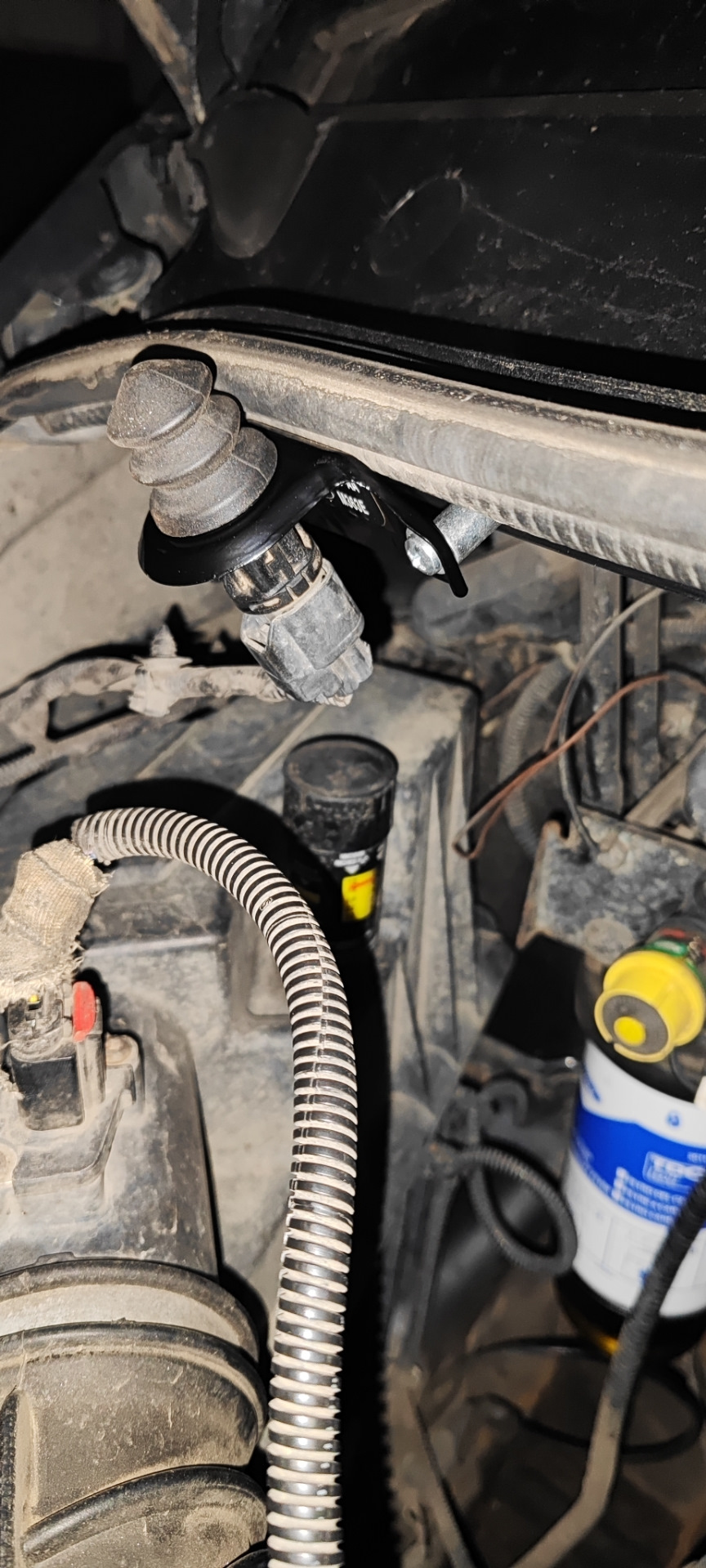 Концевик капота — Ford Transit (7G), 2,4 л, 2008 года | своими руками ...