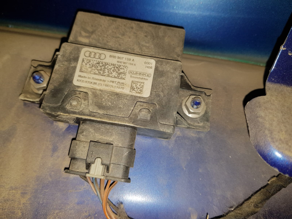 Штатное место установки блока управления на SQ5 — Audi Q5 (1G)