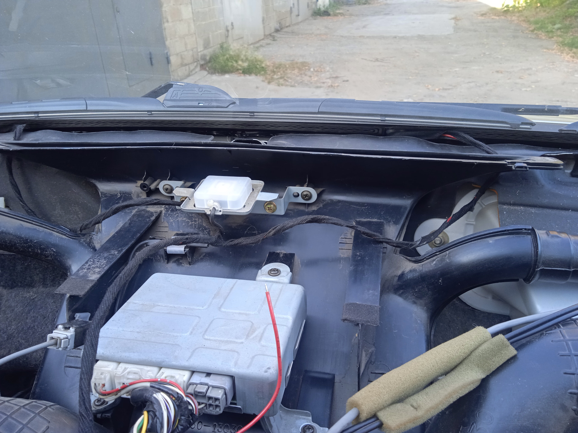 обогрев зоны дворников лобового стекла королла версо — Toyota Corolla ...