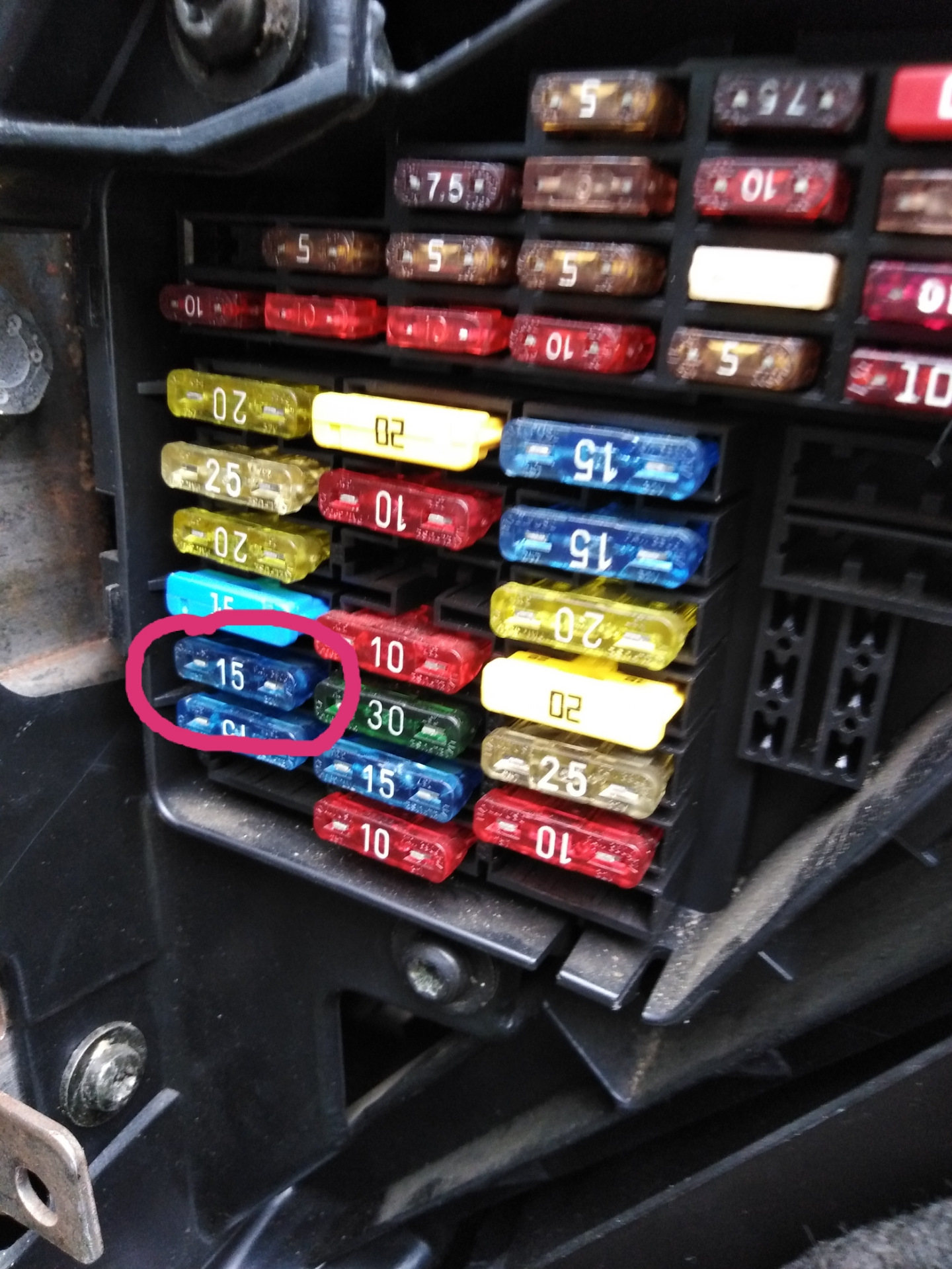 Замер давления в топливной рампе гольф 4 akl — Volkswagen Golf Mk4, 1,6 ...