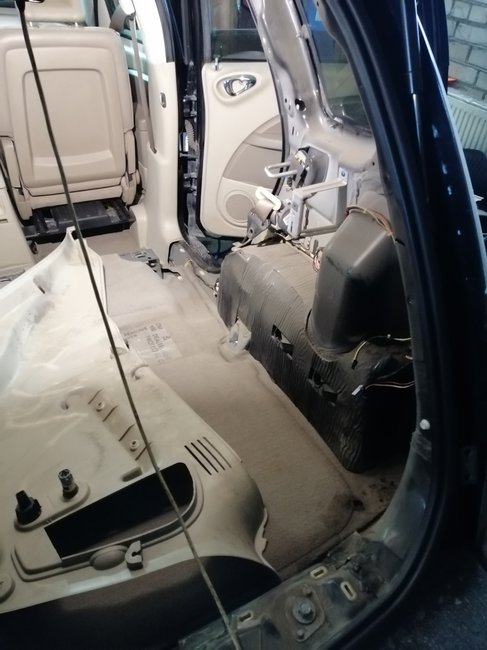 Троса ручника — Chrysler PT Cruiser, 2,4 л, 2007 года | своими руками ...