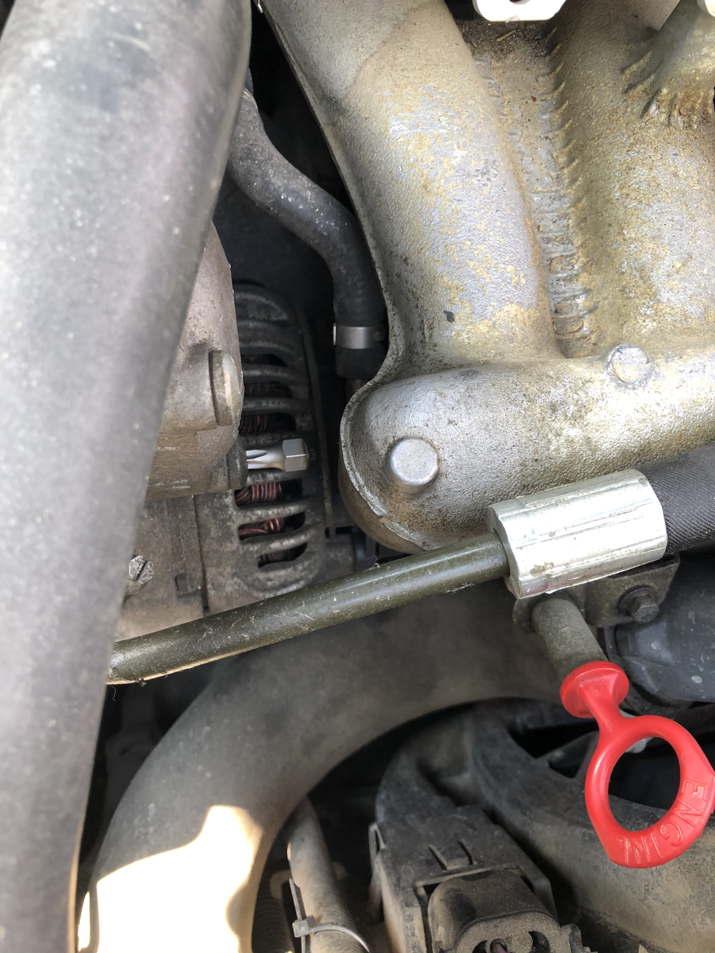 3 тормозная лента. Рулевая рейка тяжелый руль. Клапан гур вольво xc90. Постукивает руль ховер н2. Ограничитель оборотов руля.