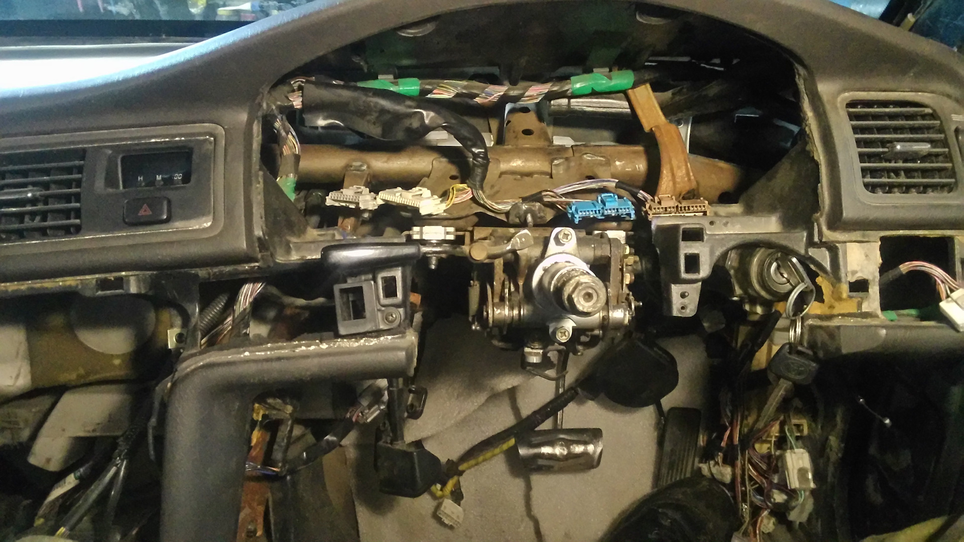 Как снять панель марк 2 Салон от чайзера. Начинаем с печки - Toyota Mark II (90), 2,5 л, 1995 года тюнин