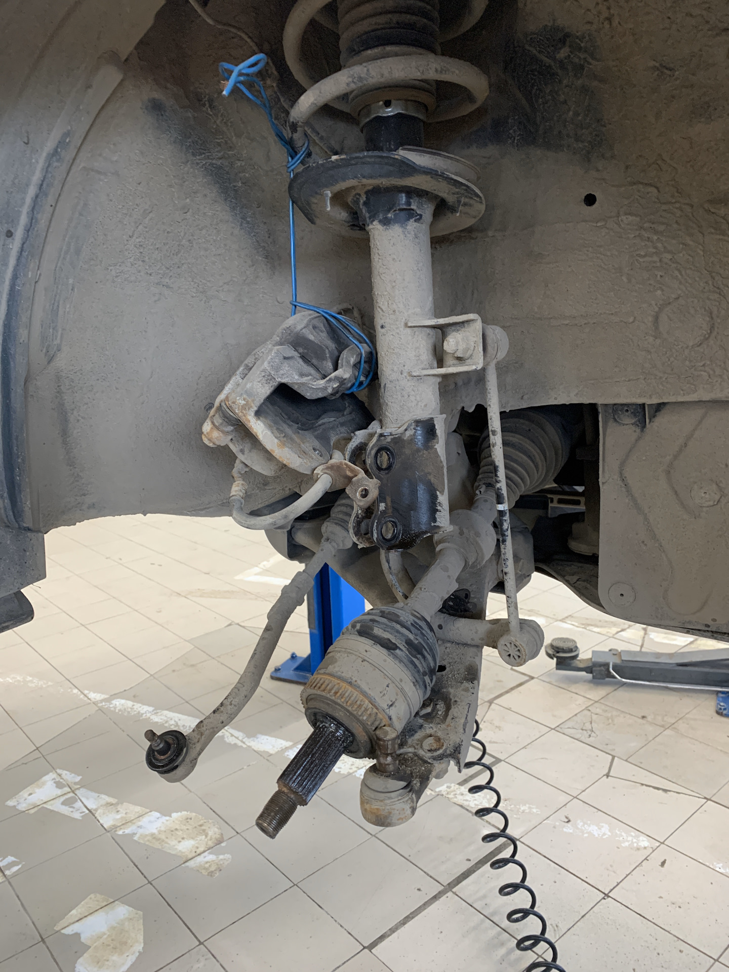 задний ступичный подшипник спортейдж 3. ступичный подшипник киа спортейдж 4. замена ступичного подшипника спортейдж. замена ступичного подшипника спортейдж. подшипник передней ступицы кия спортейдж 1.