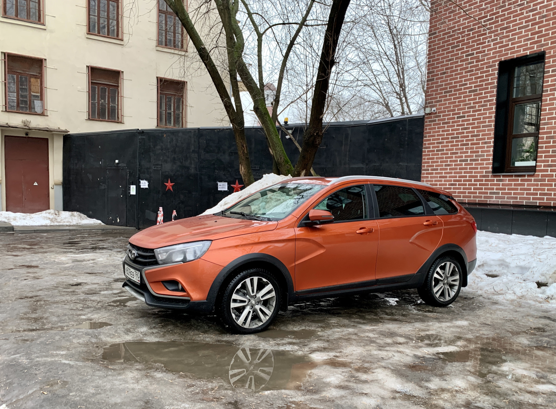 Покупка автомобиля в кредит. Кредит, страхование, каско. Наша история —  Lada Vesta SW Cross, 1,6 л, 2020 года | покупка машины | DRIVE2