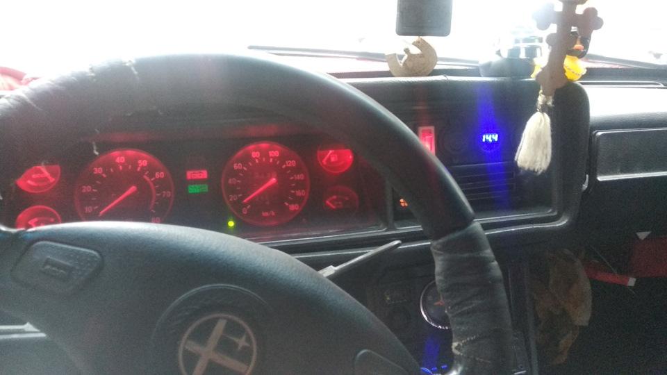 Горит лампа АКБ, не работают поворотники но при этом заряд в норме ВАЗ ...