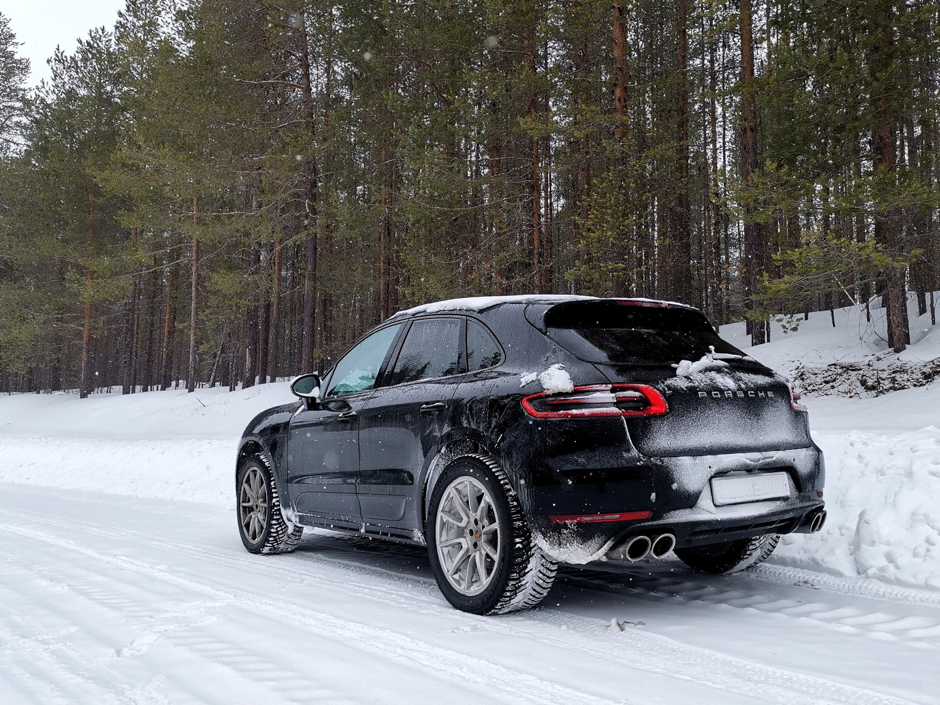 Полярный круг и дорога домой — Porsche Macan, 3 л, 2016 года | путешествие  | DRIVE2