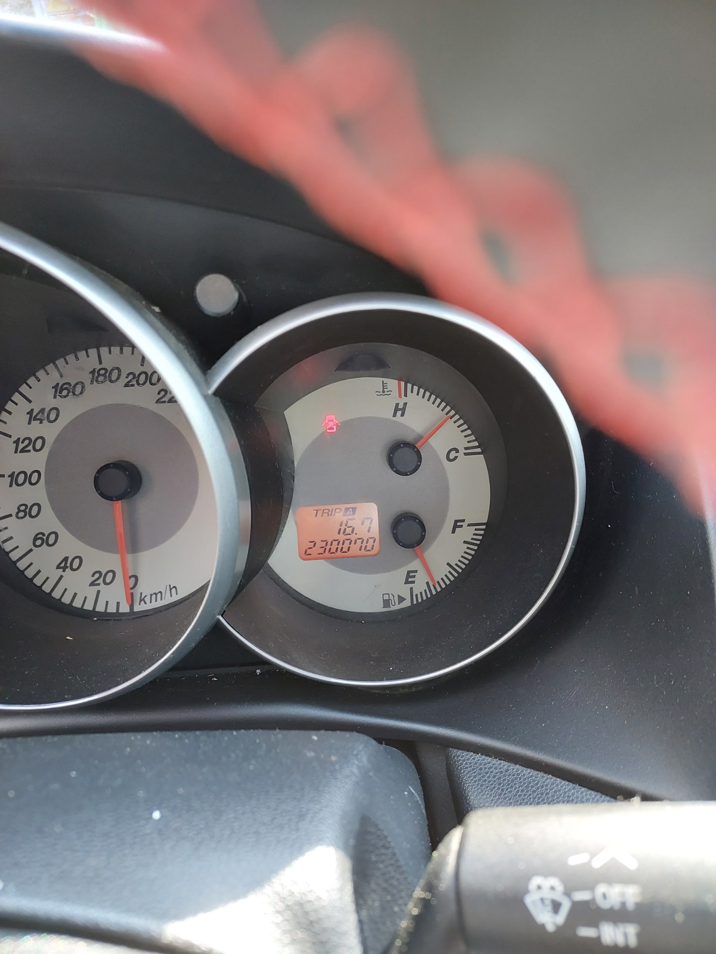 Топливный фильтр. И оплетка руля — Mazda 3 (1G) BK, 1,6 л, 2007 года ...