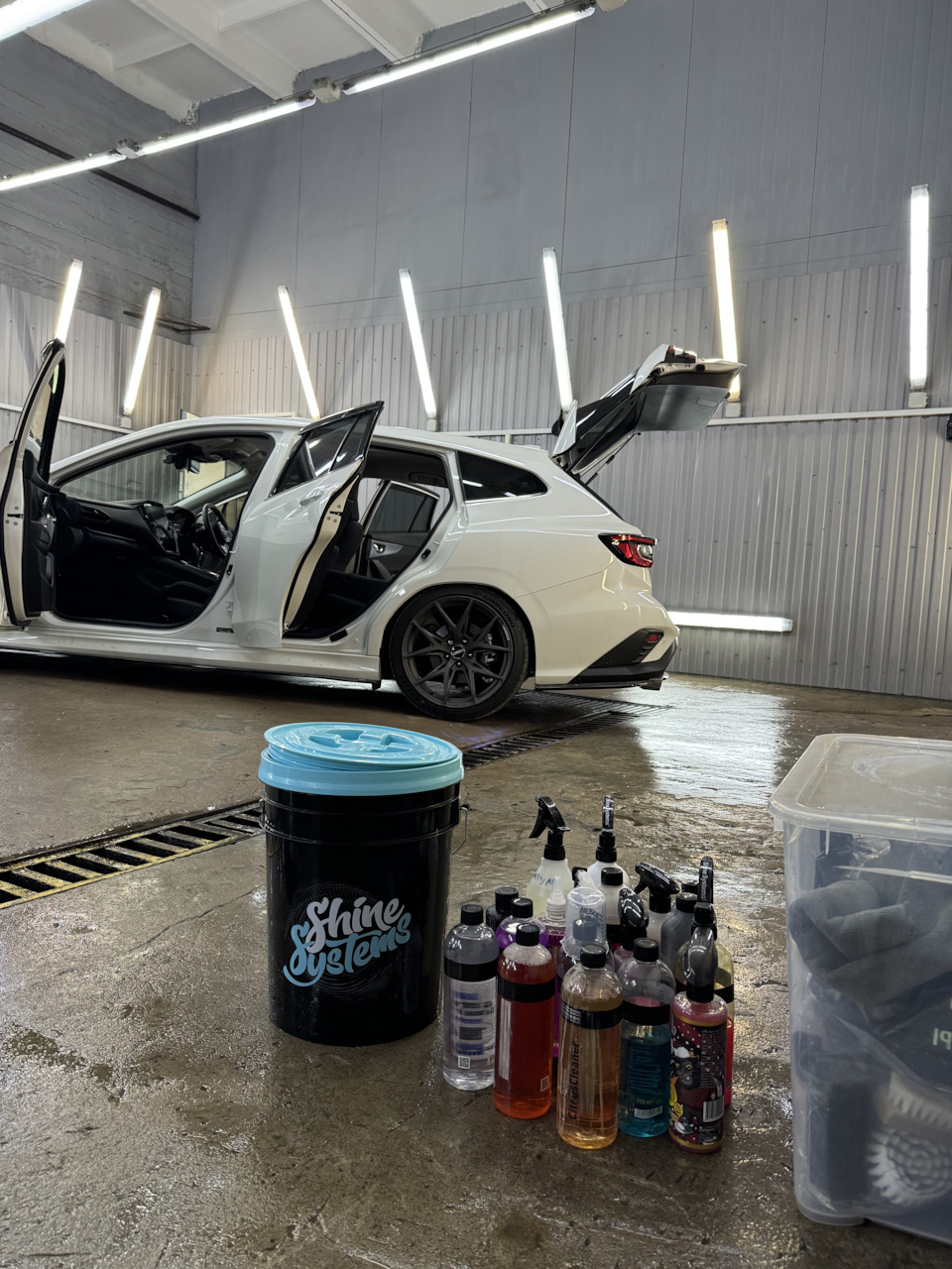 6ч 20 мин -35 мин в столбик. 06 24. В альбоме было 30 листов когда брат краткая запись. Математика 5 класс номер 286. В книжном шкафу было в 6 раз больше.