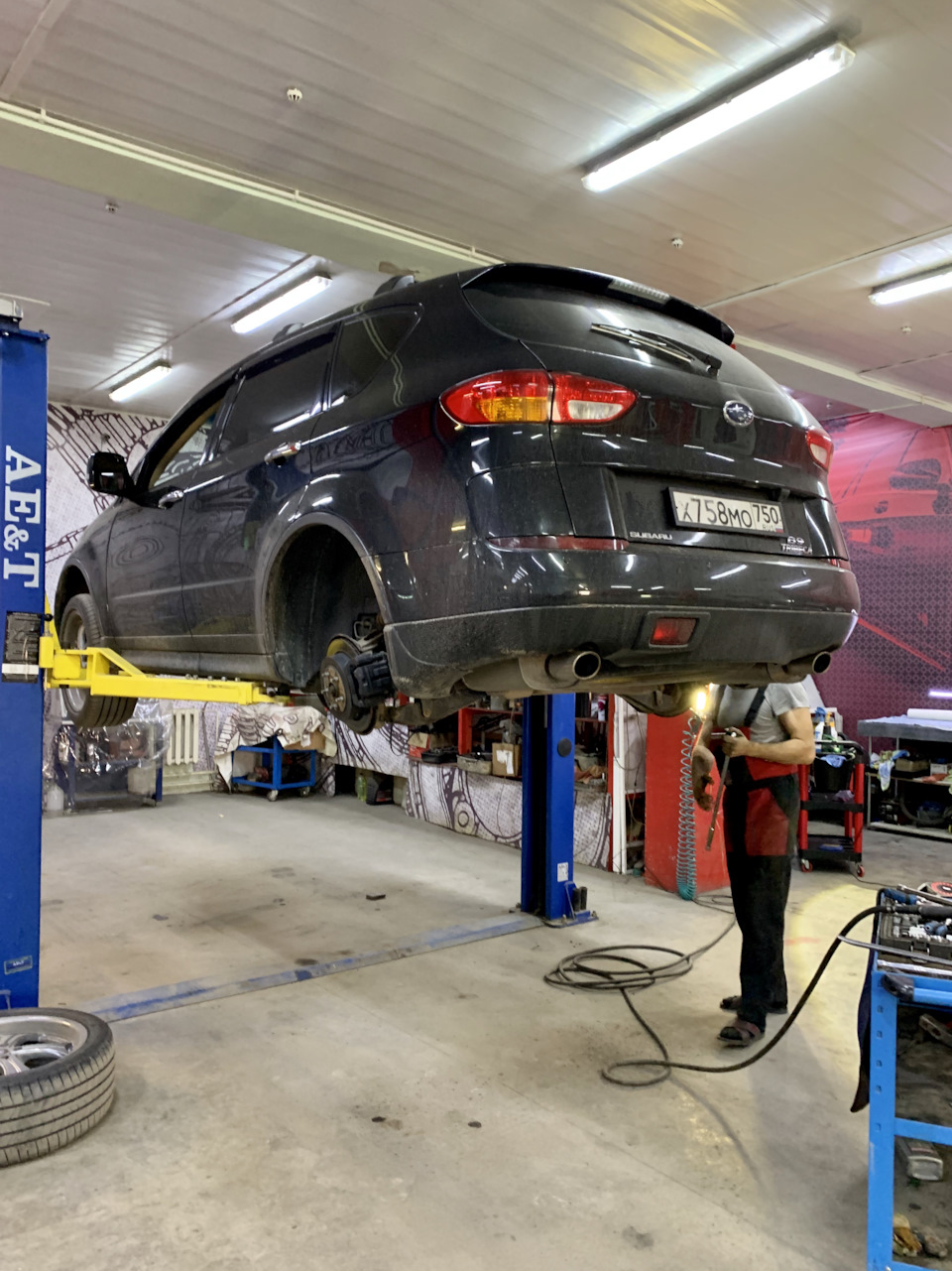 Замена сайлентблоков задних У-образных рычагов, втулок стабилизаторов ...