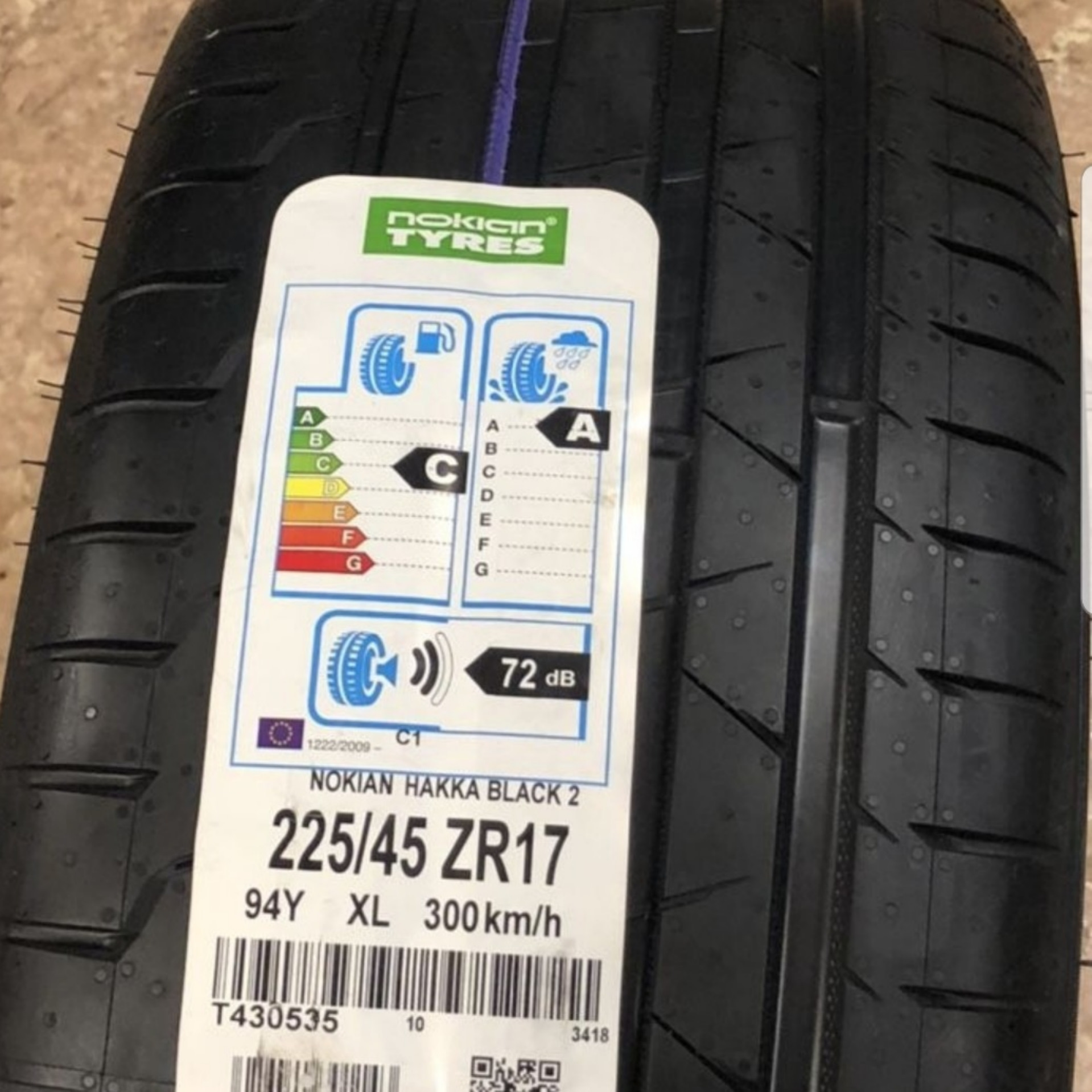 Nokian black 2. Nokian Hakka Black 2 225/45 r17. Nokian Tyres Hakka Black 2. Nokian Tyres Hakka Black 2 225 45 17. Нокиан Хакка 225/45 17.