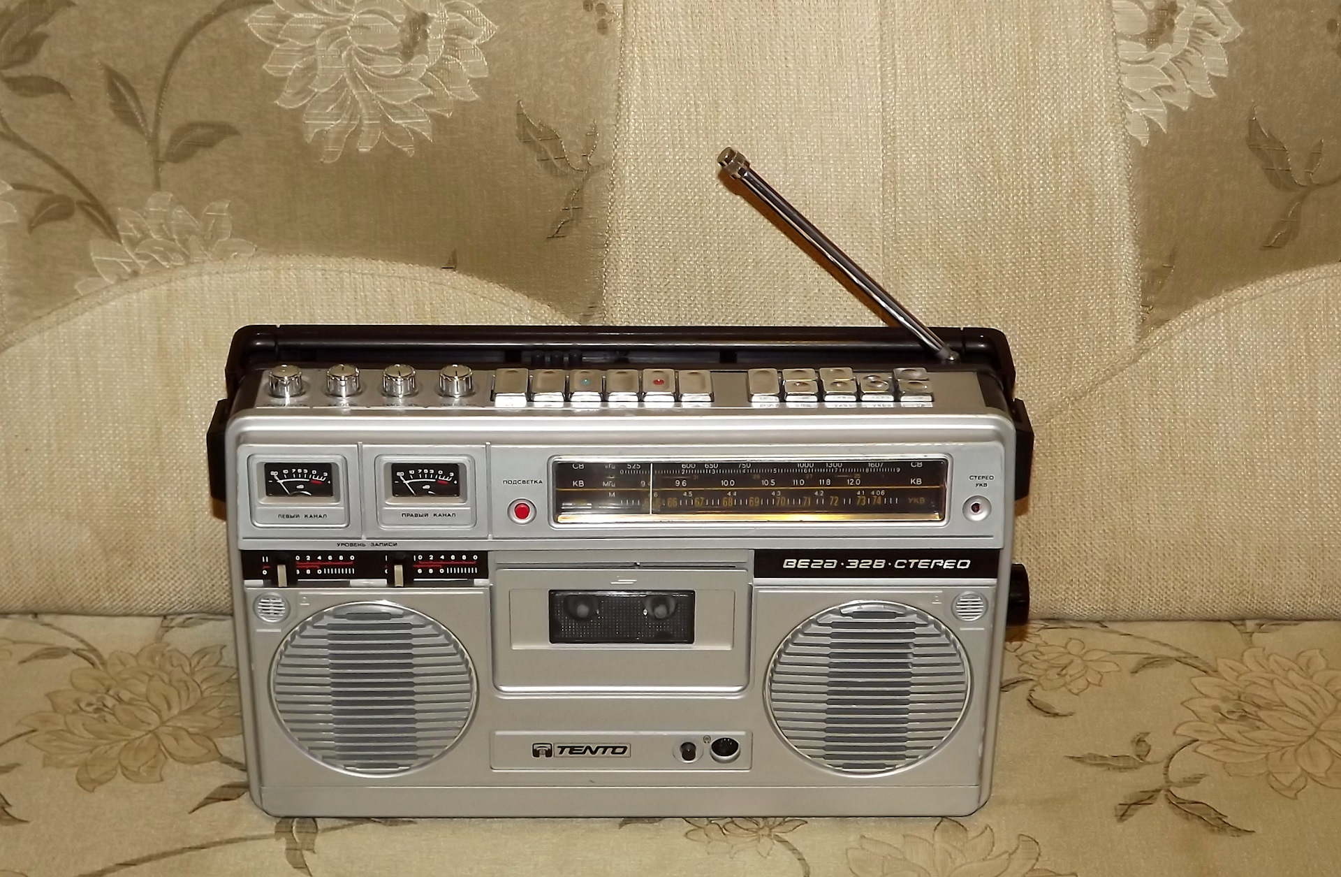 магнитофон советский кассетный фото
