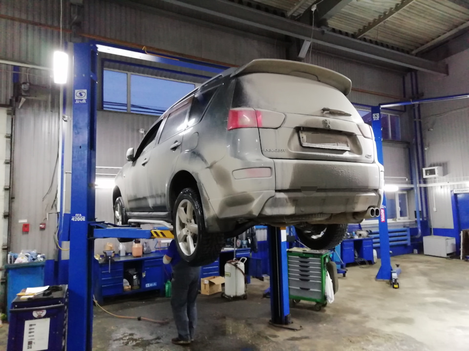 Свечи Китай, втулки переднего СПУ — Peugeot 4007, 2,4 л, 2008 года ...