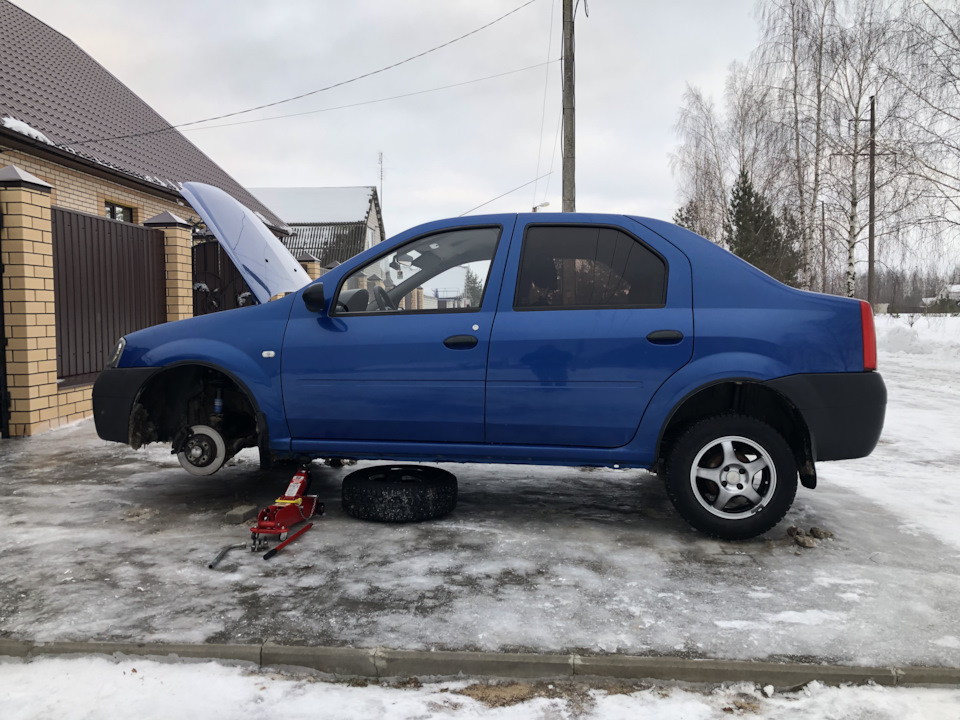 Рено логан 1 какая резина. Рено логан 1 какая резина. Штатные колеса рено логан 2011г в. 175 65 r14 на рено логан. Рено логан 1 какая резина.