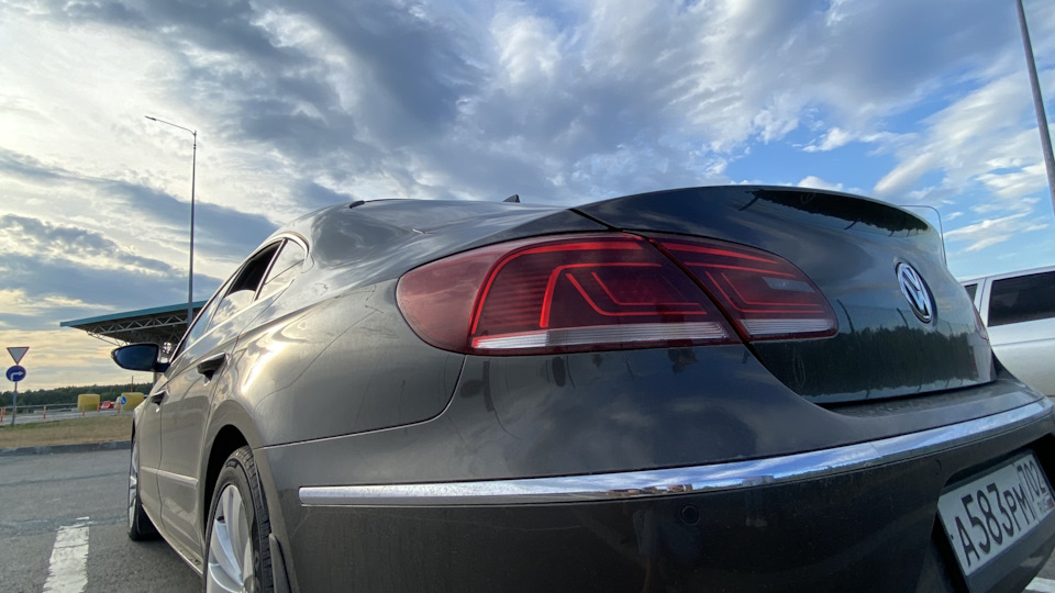 Volkswagen Passat CC Black Oak