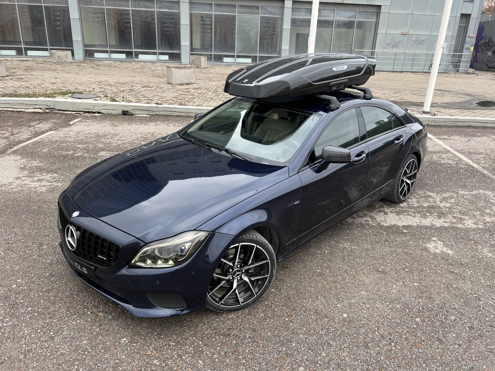 Автобокс Broomer Venture LS (450 л.) низкий с отличной аэродинамикой —  Mercedes-Benz CLS (C218), 2,1 л, 2016 года | аксессуары | DRIVE2