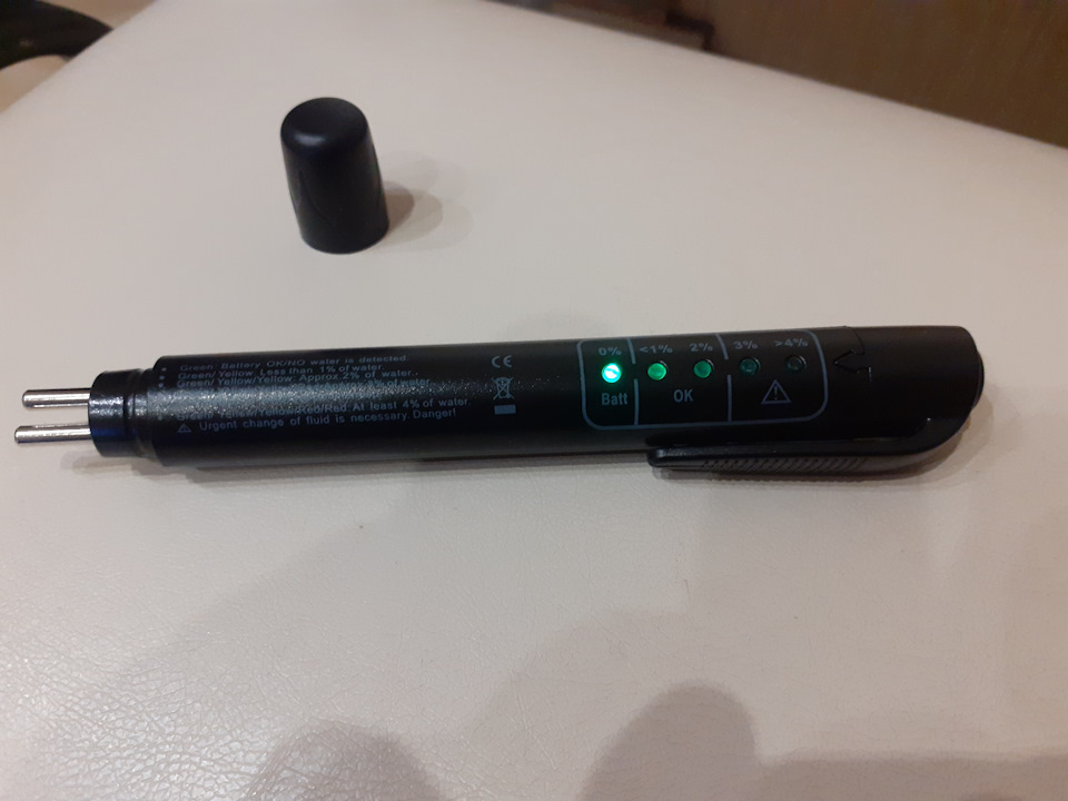 Доставка быстрая, трек отслеживается, батарейка ААА, в комплекте отсутствует. Пользование прибором проще простого — Renault Kangoo (2G)