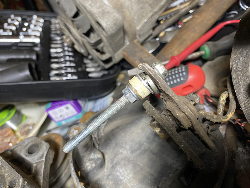 Отгорел плюс от генератора) — ГАЗ 31029, 2,4 л, 1993 года | поломка ...