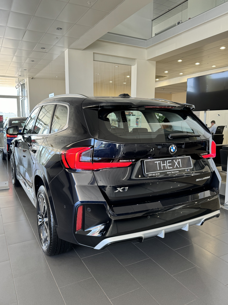 Вид сзади. — BMW 3 series (G20). Запчасти на фото: 2015000