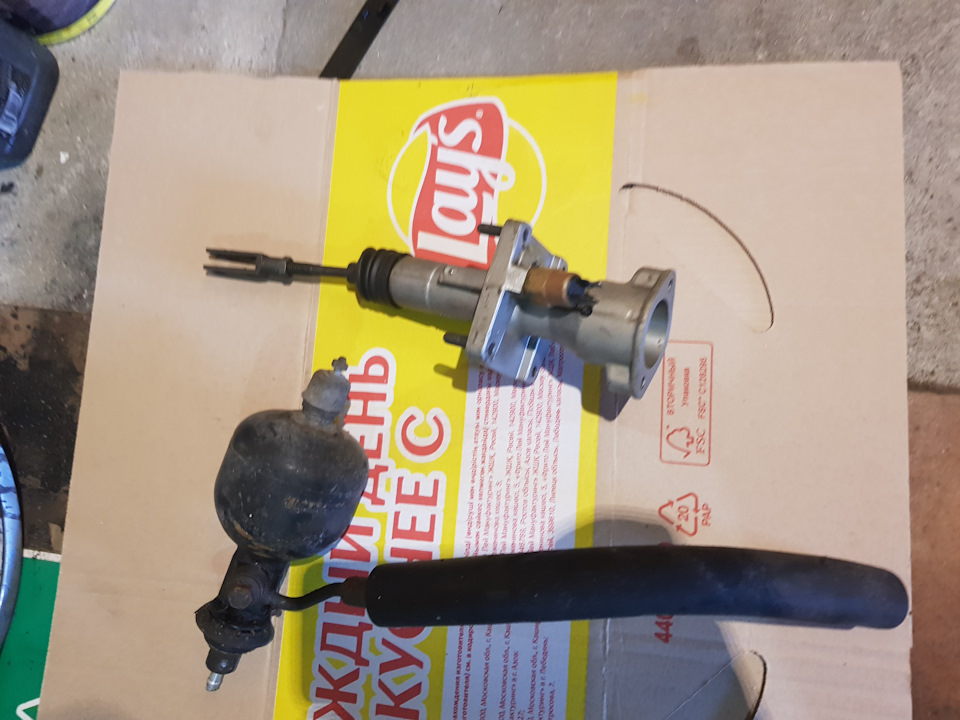 Диоды в подсветку гос.номера и обещаный свет в габаритах филипсы ...