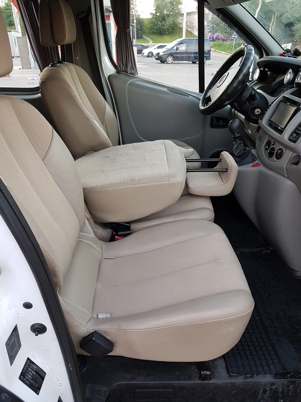 Фото в бортжурнале Opel Vivaro (1G)