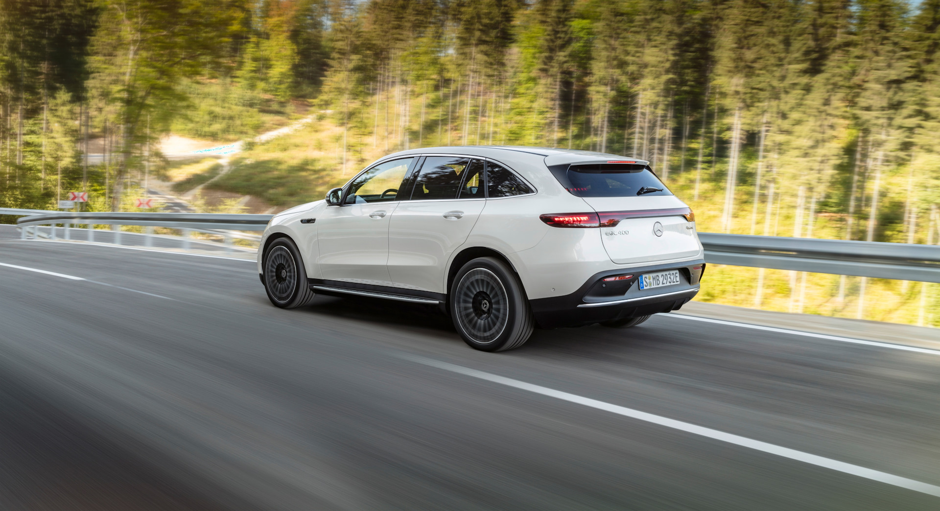 Mercedes Electric EQC 2021