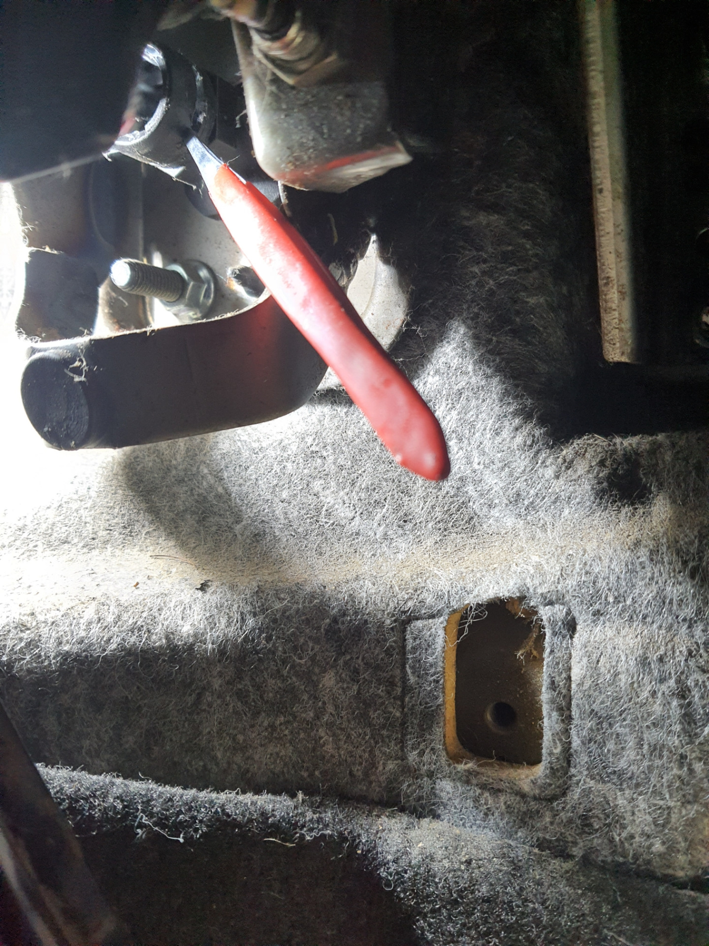 Замена Толкателя цилиндра сцепления — KIA Cerato (2G), 1,6 л, 2013 года ...