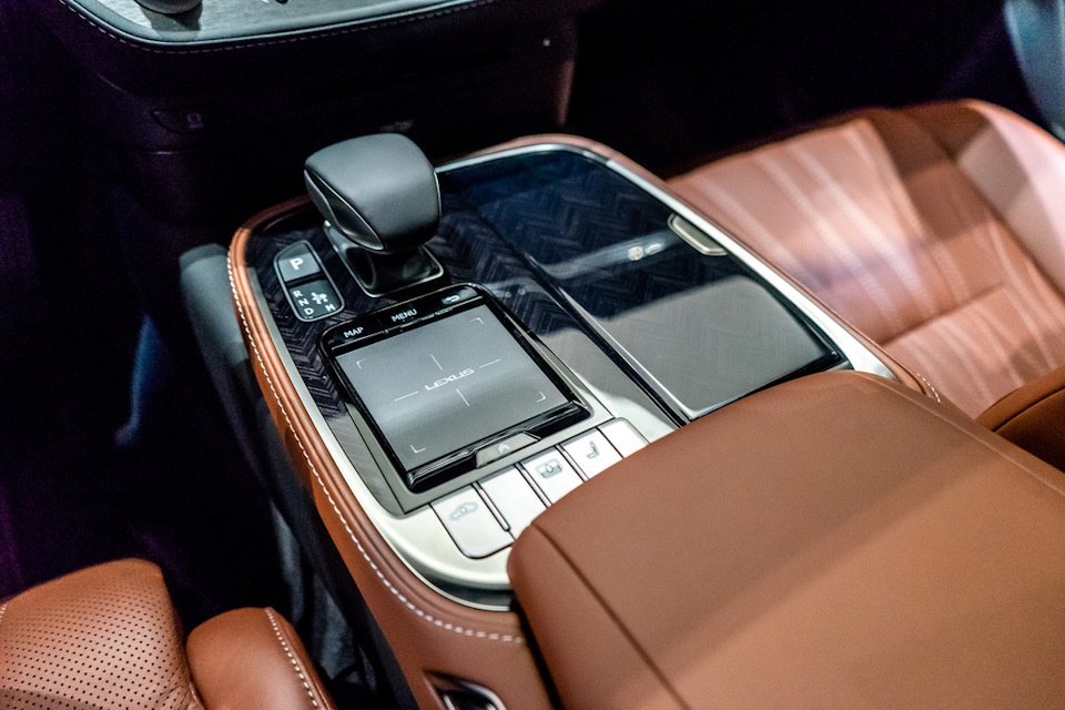 Роскошный снаружи, изысканный внутри — Лексус - Волгоградский на DRIVE2