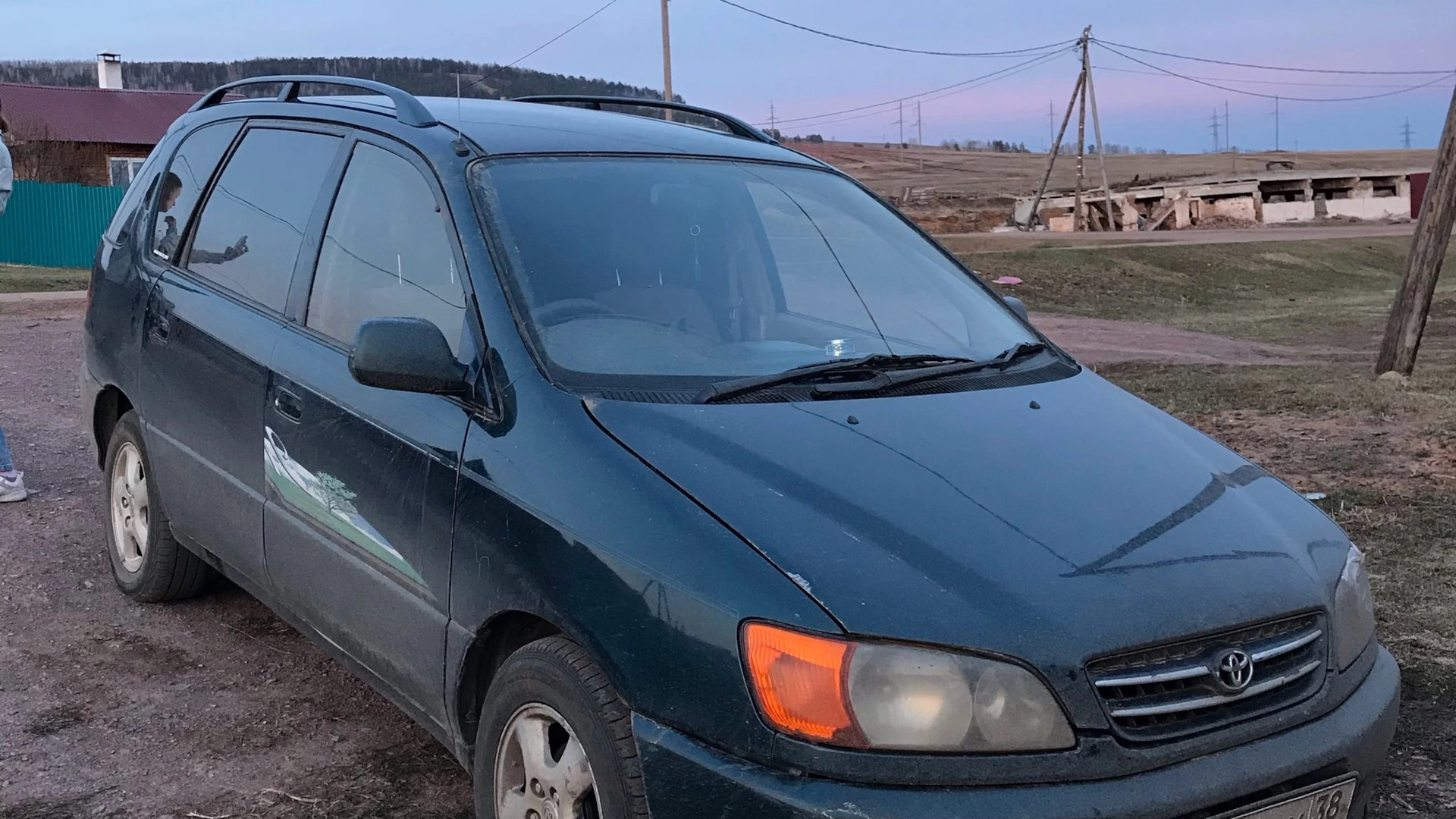 Toyota Ipsum (10) 2.0 бензиновый 1999 | Бегемот на DRIVE2