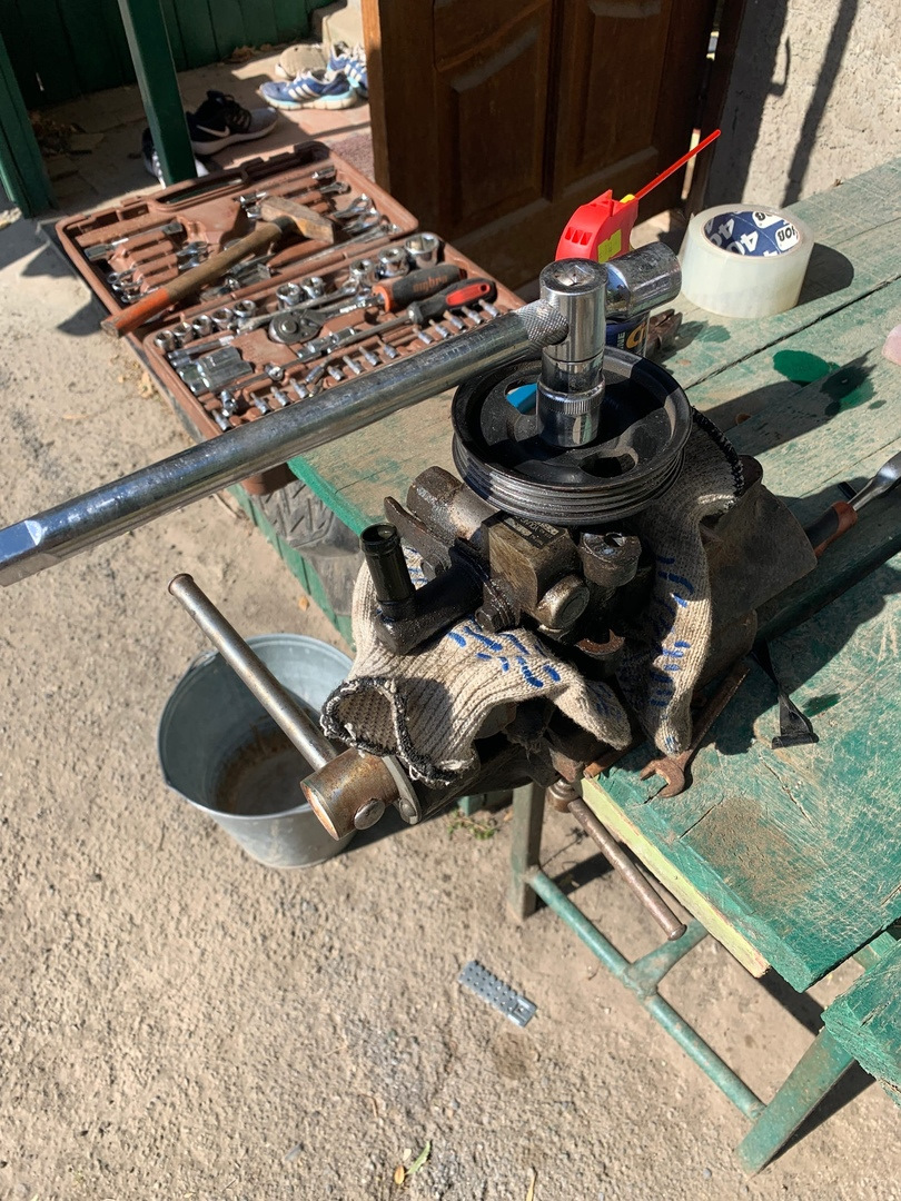 Замена ремпкомлекта и подшипника насоса ГУРа на 12 клапанном акценте ...