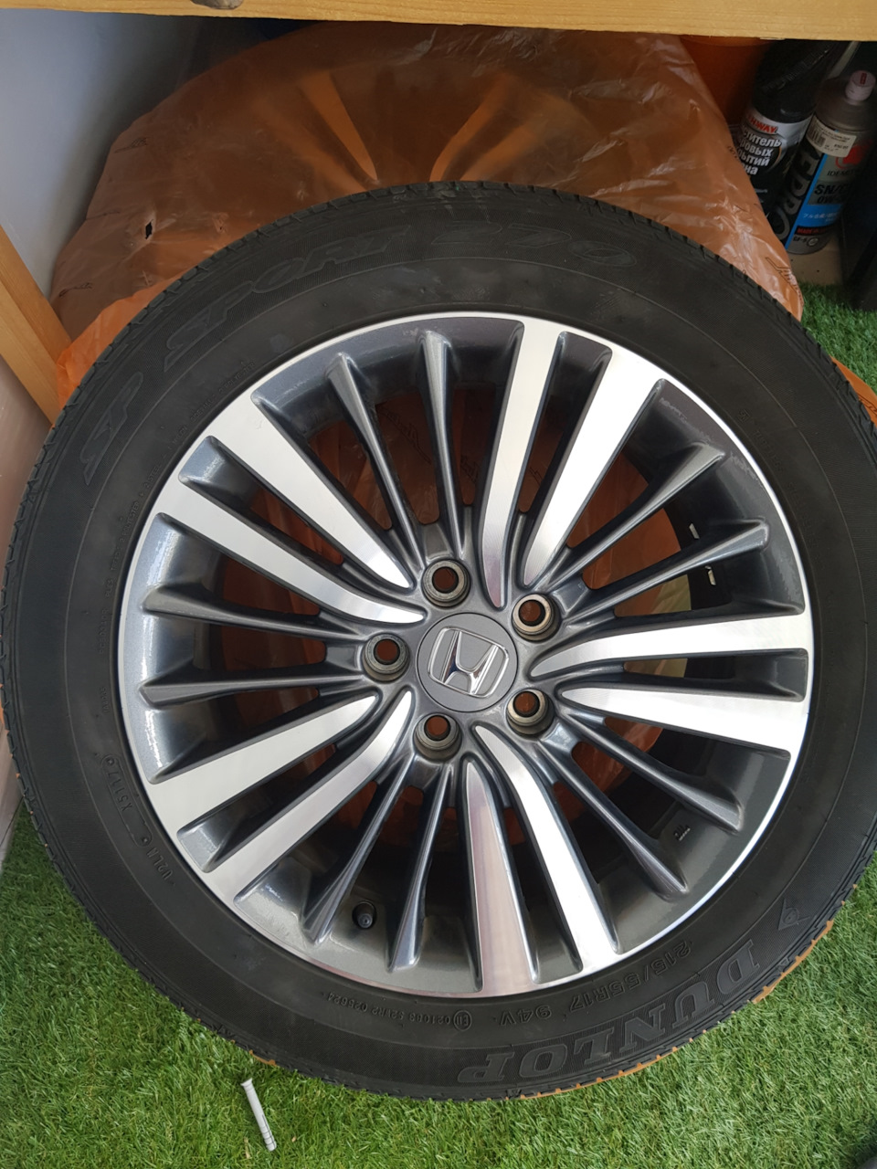 Вревеный пост резина лето 215/55/17 — Honda Odyssey (5G), 2,4 л, 2018 ...