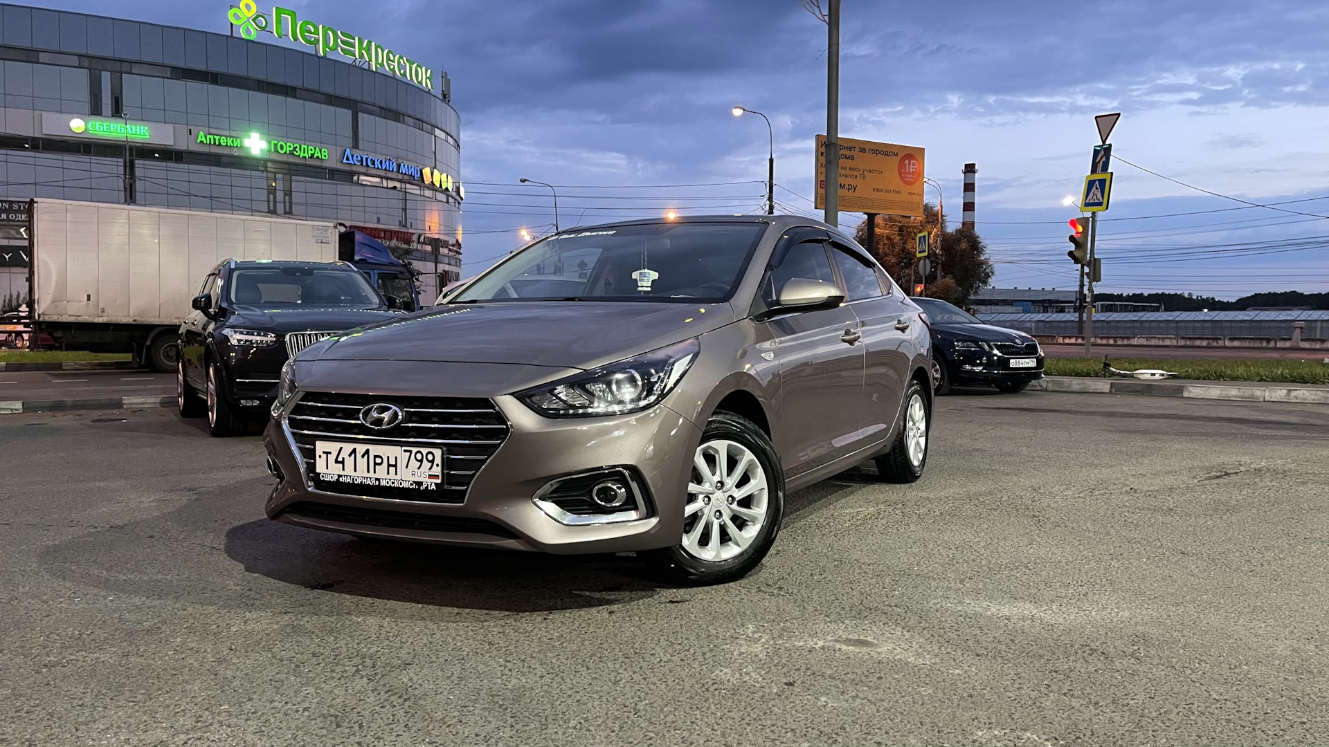 Hyundai Solaris (2G) 1.6 бензиновый 2019 | 1,6 автомат на DRIVE2