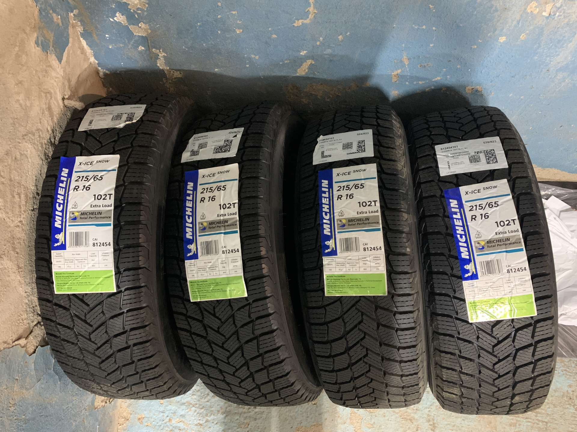 Michelin x ice snow. Michelin x-Ice Snow тест. Мишлен x-Ice Snow SUV есть ли на российском рынке подделки.