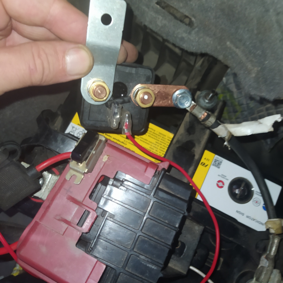 12 — Toyota Prius (20)