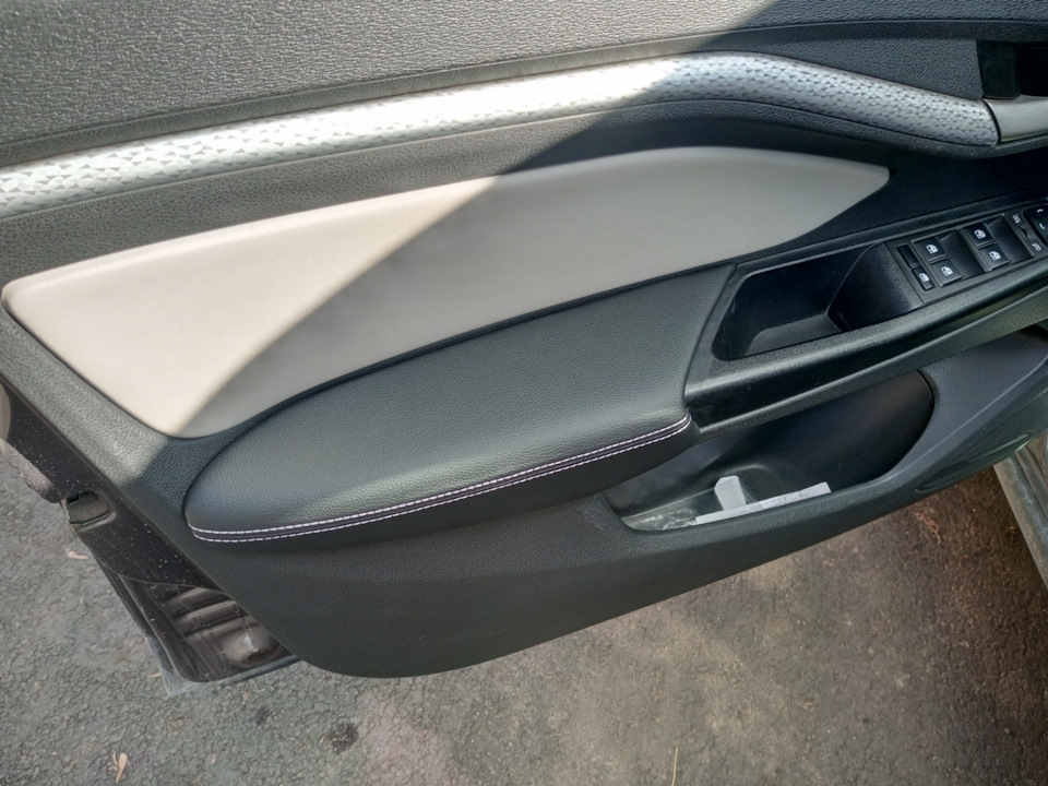 Подлокотники дверей Веста — Lada Vesta SW Cross (1G), 1,8 л, 2019 года ...