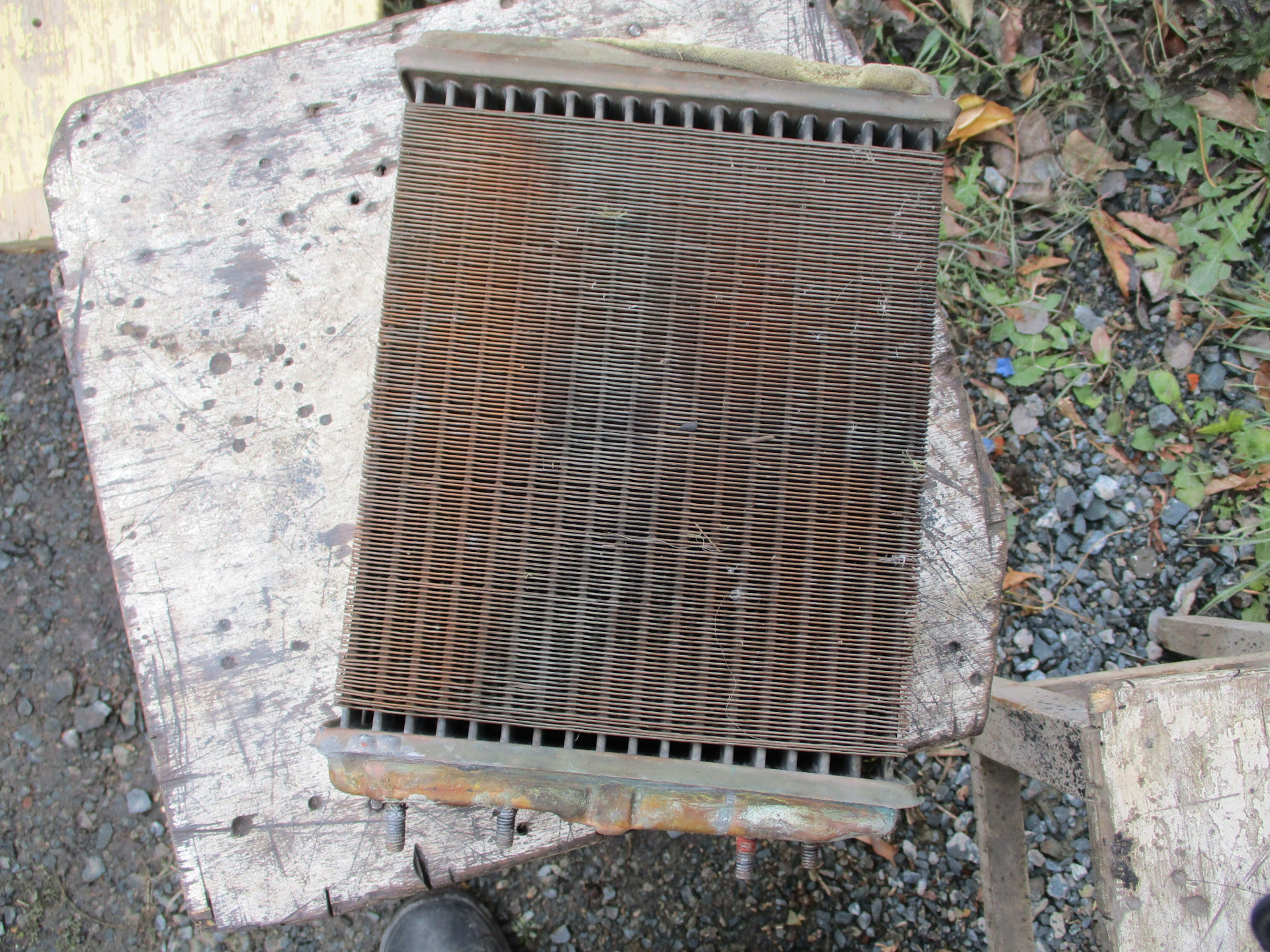 Пайка латунного радиатора отопителя Ваз 2106 — Lada 21061, 1,5 л, 1996 ...