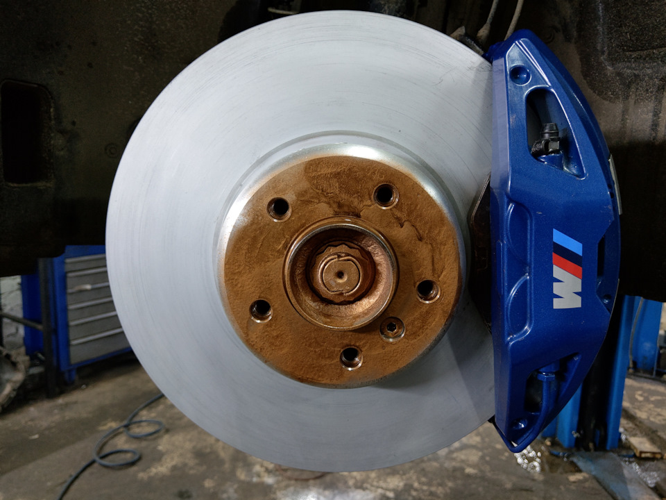 Тормоза! Часть 2 — Передние Brembo от G серии — BMW 5 series (E60), 3 л ...