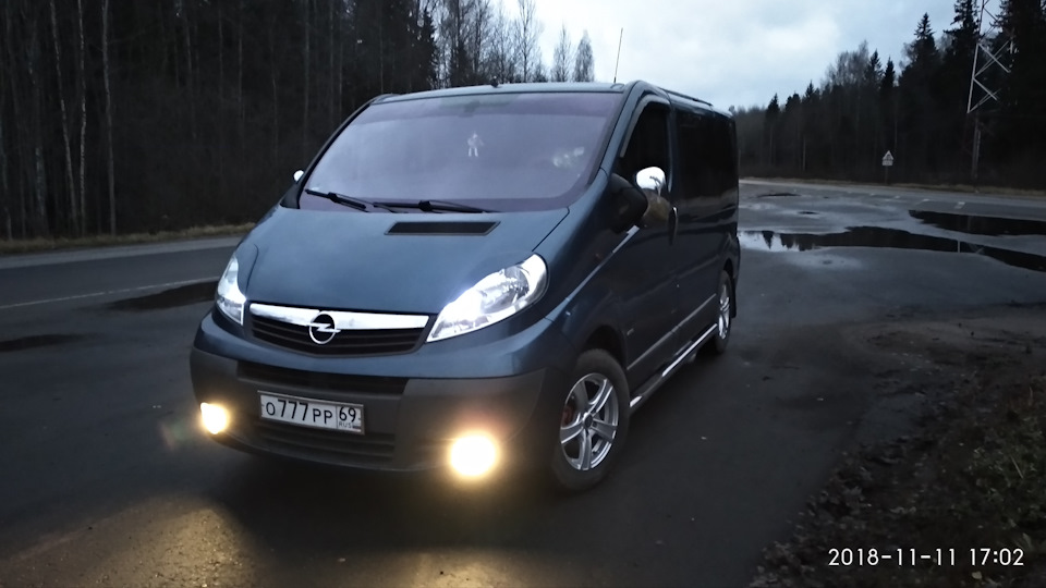 Opel Vivaro Drive2