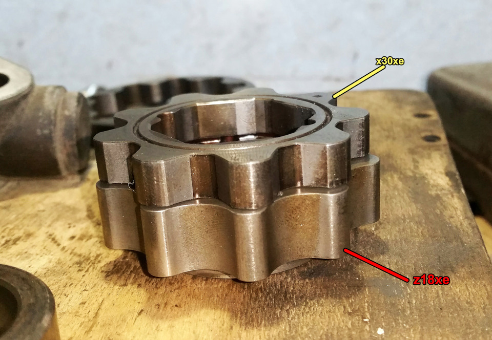 Сверху x30xe. Снизу z18xe — Opel Vectra B