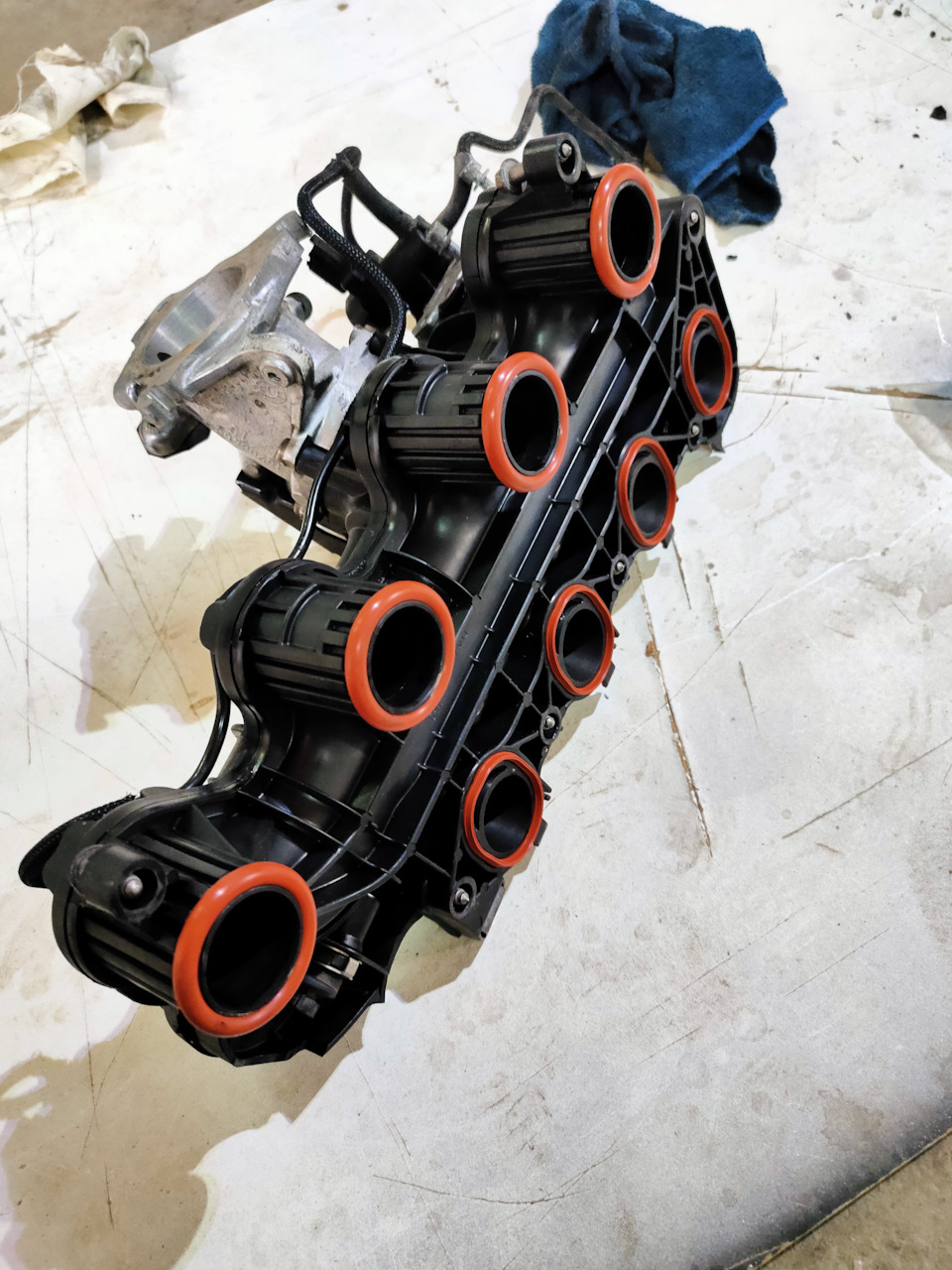 6. Удаление вихревых заслонок, замена свечей накала. — Land Rover ...