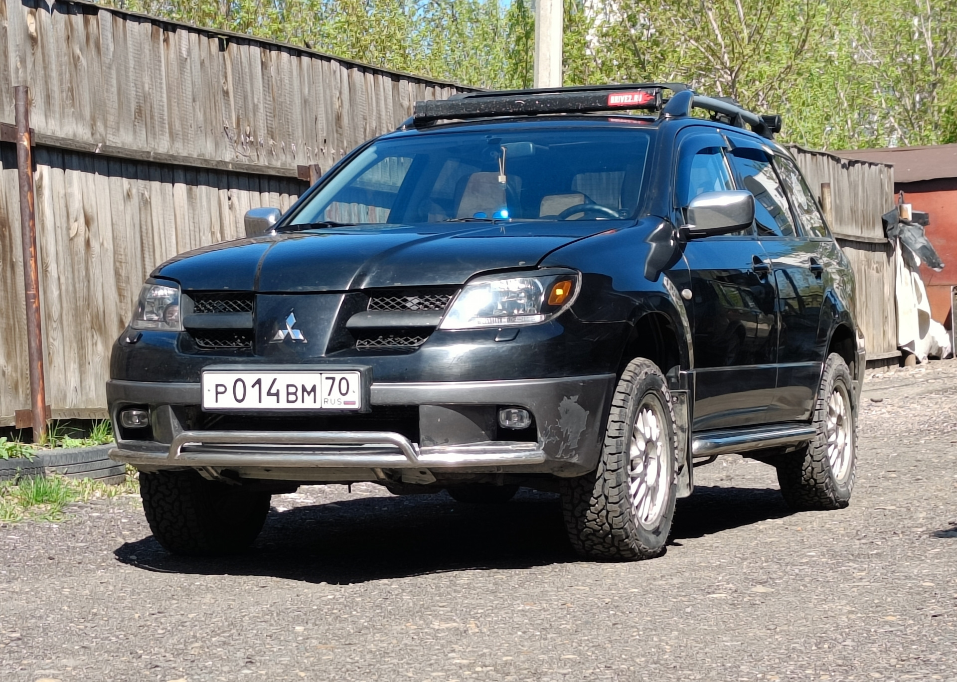 128. Восстановление передней части машины. Установка кенгурятника. —  Mitsubishi Outlander (1G), 2,4 л, 2004 года | своими руками | DRIVE2