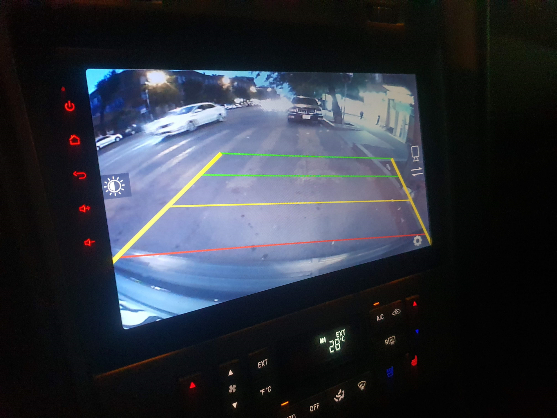 Установка камеры заднего вида на Lincoln Navigator — Lincoln Navigator ...