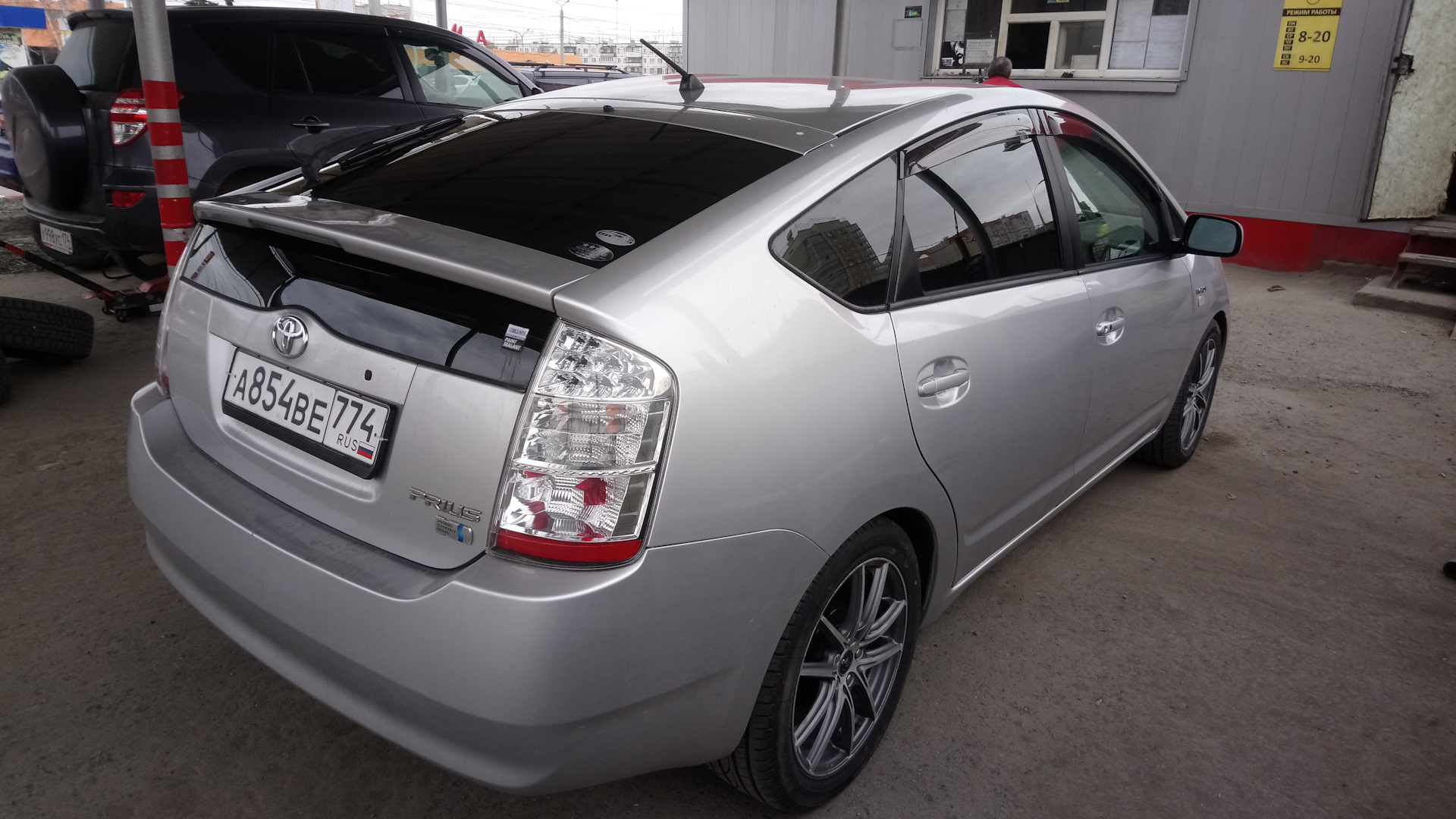 Toyota Prius (20) 1.5 бензиновый 2009 | на DRIVE2