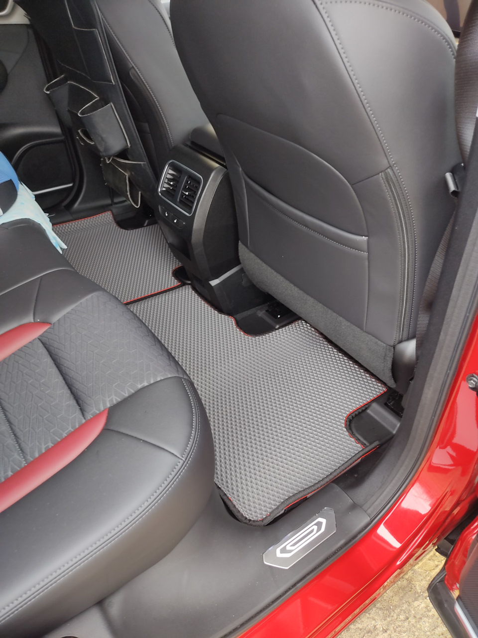 Коврики — Haval F7x, 1,5 л, 2022 года | аксессуары | DRIVE2